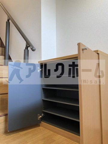 プリュジュールの玄関