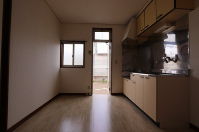 【その他】 | メゾン柴田 | 室内写真は参考です。
勝手口