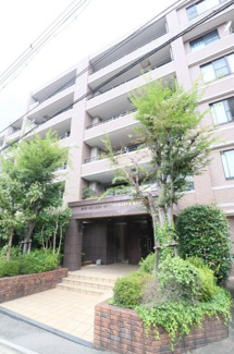 【外観】 | 六本松駅まで徒歩7分。天神へのアクセス便利です。
202号線そばなので、車での移動も便利です【駐車場空きあり】