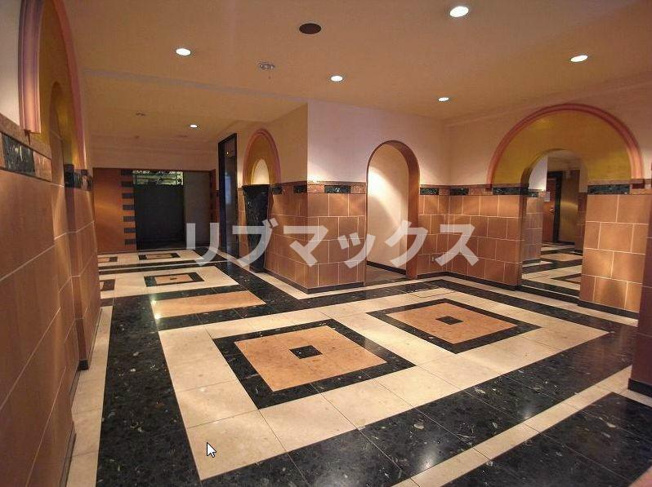 【ロビー】メゾン・デュ・オーラ山下町