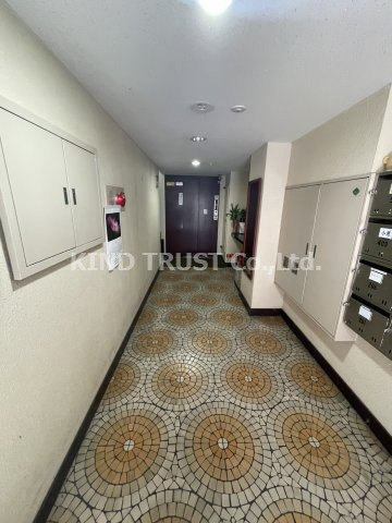 第1渡部ビルのロビー|落ち着いたロビーです