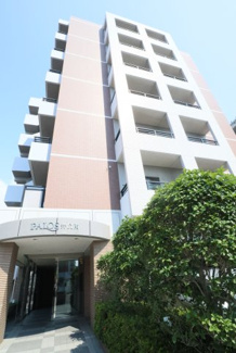 【外観】 | JRと西鉄の2沿線で各方面への移動が便利です。徒歩圏内に生活利便施設が充実しているので、長く快適に生活していただけます