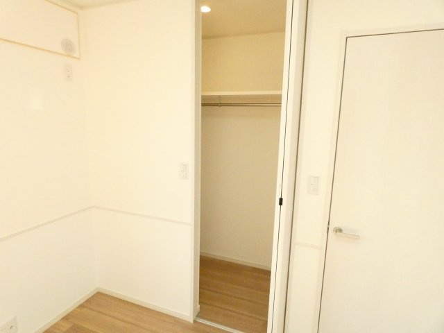 コンフォート日輪寺の収納