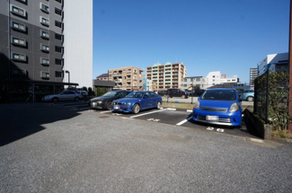 【駐車場】