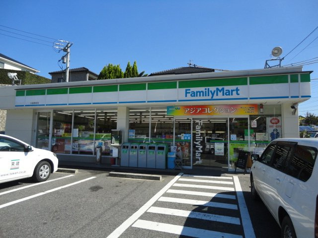 ステラエクシードの周辺|ファミリーマート大高倉坂店まで445ｍ