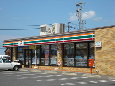 【周辺】 | ラ・ファイン | セブンイレブン中津万田店まで1,200ｍ