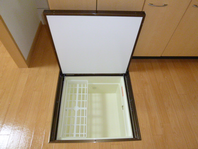 グランドハイム福田のキッチン|床下収納