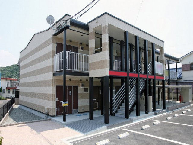 レオパレスフレンズの外観