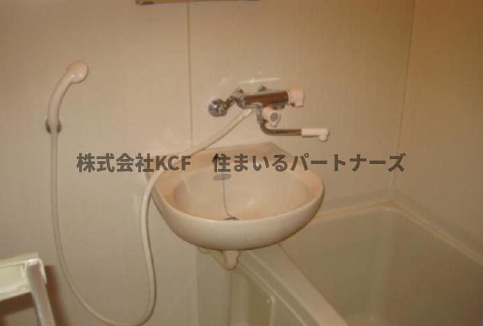 ロウタスビルの浴室|お風呂です