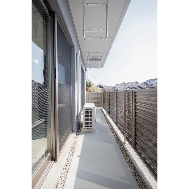 プレステージ坂本のバルコニー