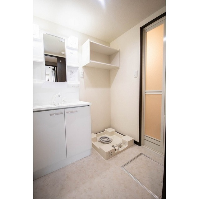 プレステージ坂本の洗面所