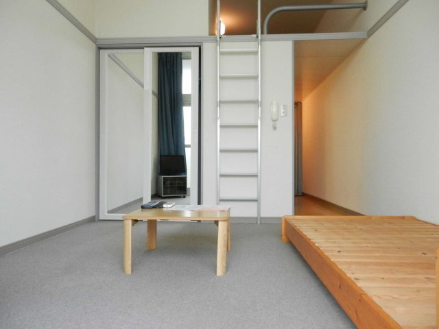 レオパレスＲＩＳＥの居間・リビング