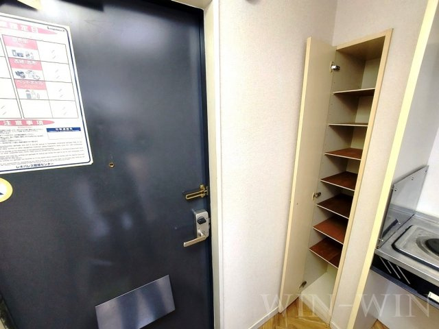 フォレスト小池の玄関