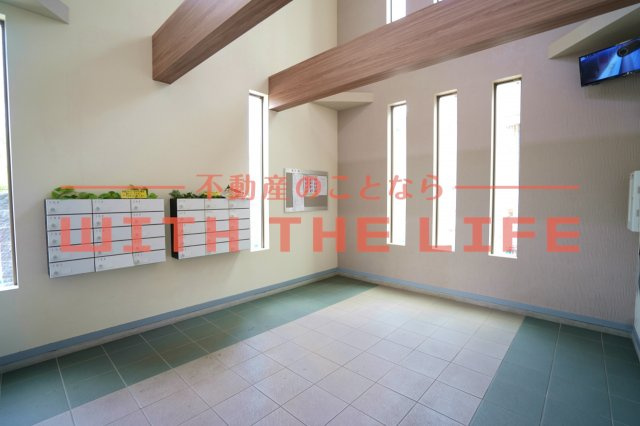 サニーヒル旗崎【10,000円キャッシュバック対象物件】のロビー|ゆとりのあるロビーです