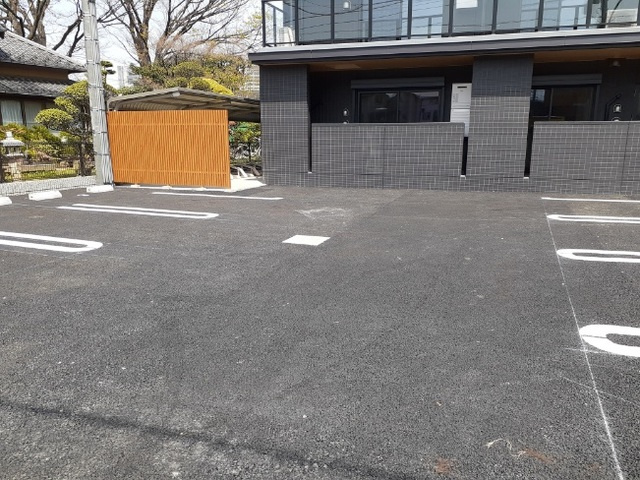 天神台ヒルズの駐車場