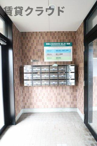 リバパレス蘇我のロビー|毎日通るエントランスはこのようになっています