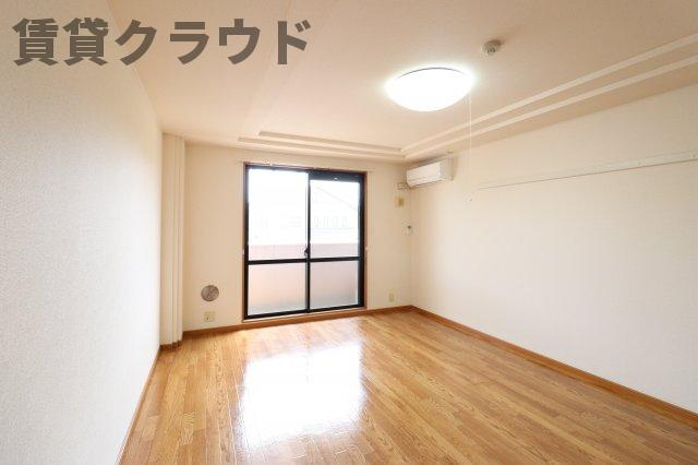 リバパレス蘇我の洋室|使い勝手のいい洋室です