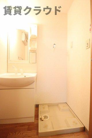 リバパレス蘇我の洗面所|洗濯機置場