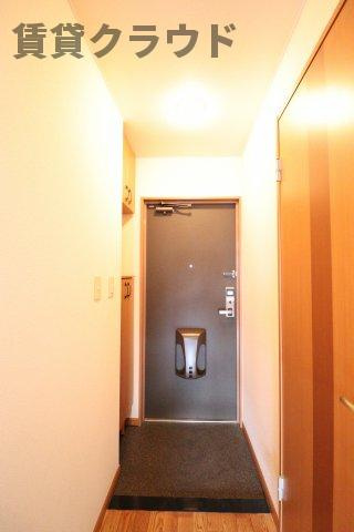 リバパレス蘇我の玄関|明るい玄関です