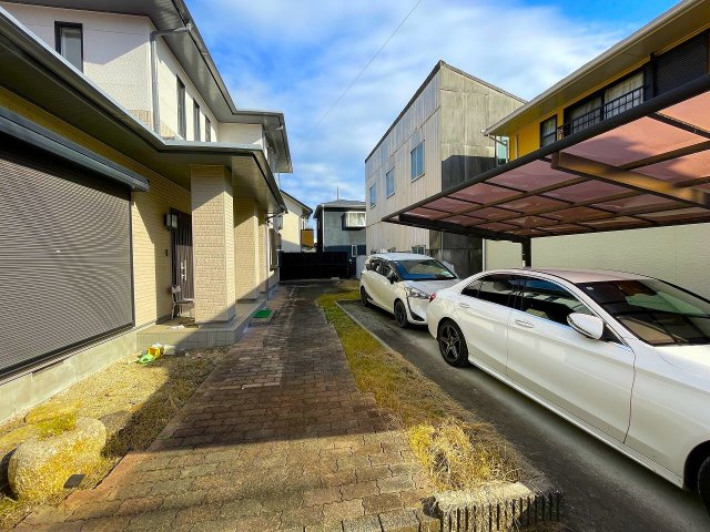 【庭】 | ○●小田原市酒匂1丁目 中古戸建●○ | 【駐車場＋庭】