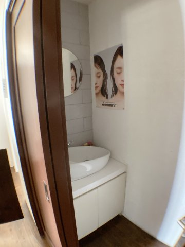 雁宿町店舗のトイレ