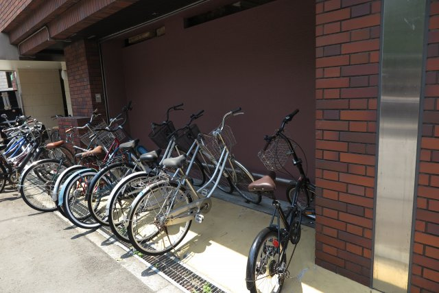 パークハイツかずみの駐車場