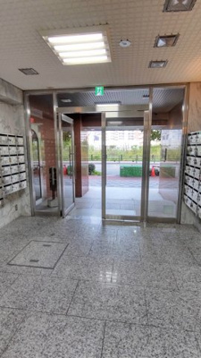 【ロビー】 | ローズコーポ新大阪７ | きれいなエントランスです