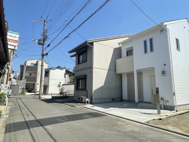 西院小米町2号地の前面道路含む現地写真