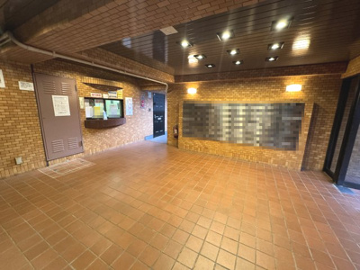 【エントランス】 | ダイアパレス保土ヶ谷 | エントランス部分です。
管理人室です。