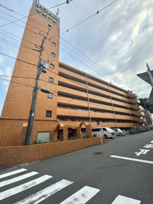 【外観】 | ダイアパレス保土ヶ谷 | 総戸数54戸、昭和60年3月築、管理人は日勤勤務につき管理体制良好です♪