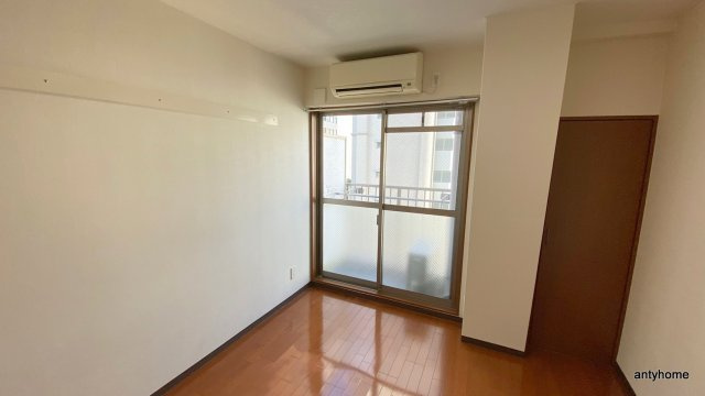 プランドールフクシマ　仲介手数料無料の居間・リビング