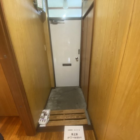 マンション木田の玄関