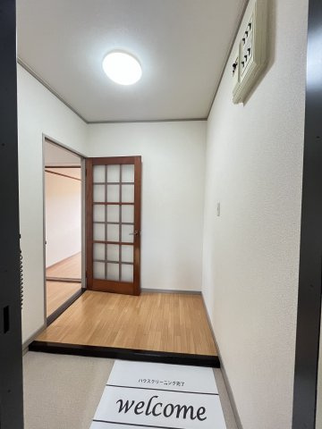 フジパレス新開の玄関