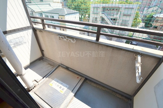 広島市西区天満町の賃貸マンションのバルコニー