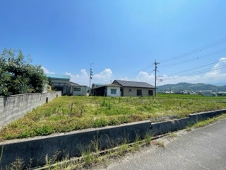 【外観】 | 愛媛県今治市国分６丁目 住宅用地 | 平坦かつ整っている角地です
