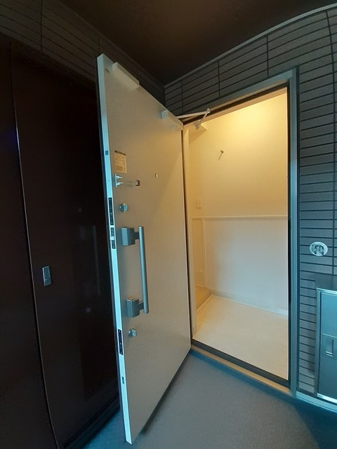 ル・リアン柏の葉Ⅱの玄関