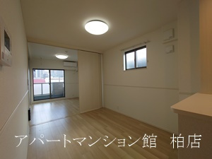 ル・リアン柏の葉Ⅱの居間・リビング|同施工会社、同型タイプです