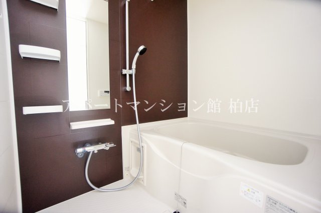 ル・リアン柏の葉Ⅱの浴室|同施工会社、同型タイプです