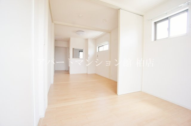 ル・リアン柏の葉Ⅱの寝室|同施工会社、同型タイプです