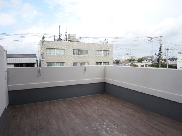 【バルコニー】
