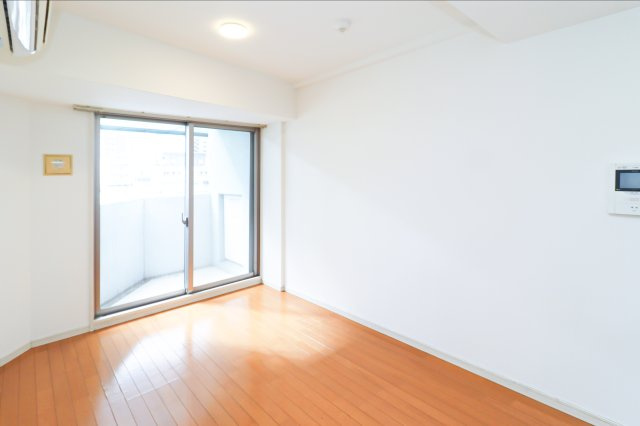 サヴォイバルビゾン　9階の居間・リビング|別号室のものです。現状優先になります。