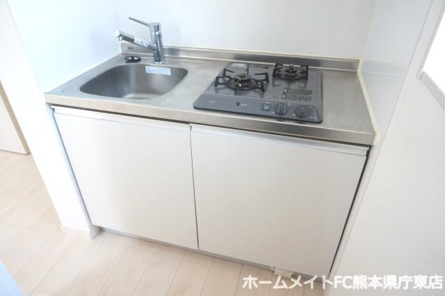 熊本市南区田迎１丁目のアパートのキッチン