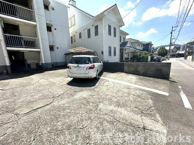 第2国行マンションの駐車場|駐車場です