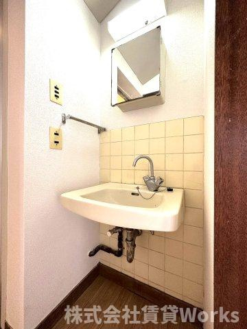 第2国行マンションの洗面所|スペースが確保できる洗面所です