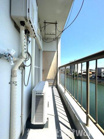 第2国行マンションのバルコニー|お洗濯にも便利なバルコニー付き