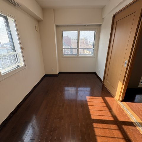 ＨＩＲＡＮＯ　ＡＰＡＲＴＭＥＮＴ　Ⅱの居間・リビング