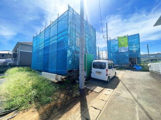 【前面道路含む現地写真】