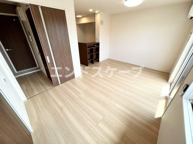 グランシエルBの居間・リビング|高崎、前橋エリアのお部屋探しはエンドスケープまで！お客様の理想お聞かせ下さい♪