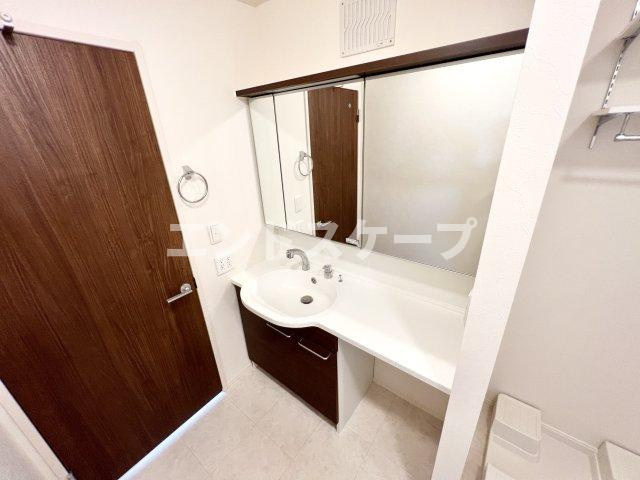 グランシエルBの独立洗面台|高崎、前橋エリアのお部屋探しはエンドスケープまで！お客様の理想お聞かせ下さい♪