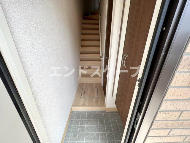グランシエルBの玄関|高崎、前橋エリアのお部屋探しはエンドスケープまで！お客様の理想お聞かせ下さい♪